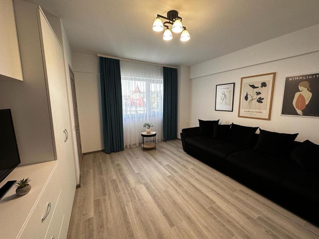 Cozy In Apartment